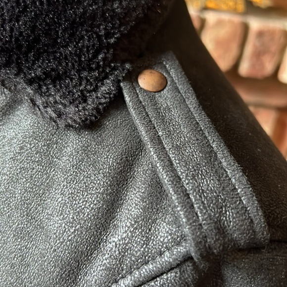 ***PRELOVED*** Hugo Boss Vegan Leather Moto Jacket - Picture 6 of 12